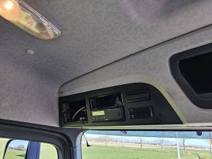 Wyposażenie specjalne wnętrza, ujęcie 2 — Mercedes-Benz AROCS 3246 z 2018 roku