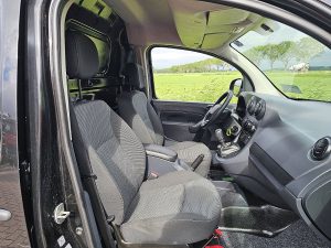 Wnętrze kabiny — Mercedes-Benz CITAN 109 CDI LONG 95Pk Euro6 AC! z 2021 roku