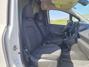 Wnętrze kabiny — Mercedes-Benz CITAN 110 CDI 2xZijdeur Mbux Long! z 2022 roku