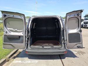 Przestrzeń ładunkowa — Mercedes-Benz CITAN 110 CDI ac carplay EURO6 z 2022 roku