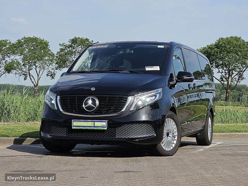 Mercedes-Benz EQV 300 L3 XL 7-Pers 90 kWh z 2022 roku, do przewozu osób z zagranicy — przód pojazdu
