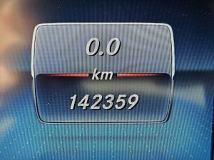 Licznik przebiegu — Mercedes-Benz EQV 300 L3 XL 7-Pers 90 kWh z 2022 roku