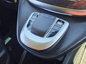 Wyposażenie specjalne wnętrza — Mercedes-Benz EQV 300 L3 XL 7-Pers 90 kWh z 2022 roku