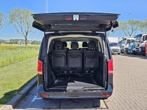 Przestrzeń ładunkowa — Mercedes-Benz EQV 300 L3 XL 7-Pers 90 kWh z 2022 roku