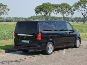 Strona pasażera z tyłu — Mercedes-Benz EQV 300 L3 XL 7-Pers 90 kWh z 2022 roku