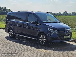 Strona pasażera z przodu — Mercedes-Benz EQV 300 wltp 364 kms 90kwh z 2024 roku