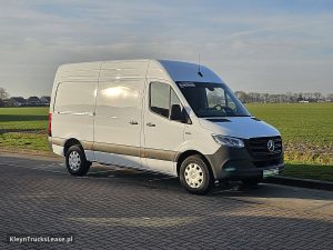 Strona pasażera z przodu — Mercedes-Benz ESPRINTER 81kWh 300KmWLTP L2H2 z 2026 roku