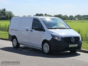 Strona pasażera z przodu — Mercedes-Benz EVITO 66Kwh Wltp 292 kms z 2022 roku
