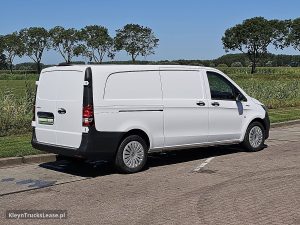 Strona pasażera z tyłu — Mercedes-Benz EVITO L3 XL 280KM WLTP z 2024 roku