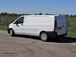 Strona kierowcy z tyłu — Mercedes-Benz EVITO L3 XL 280KM WLTP z 2024 roku