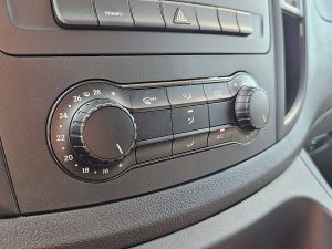 Wyposażenie specjalne wnętrza — Mercedes-Benz EVITO L3 XL 280KM WLTP z 2024 roku