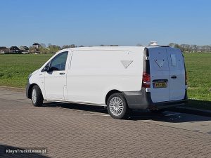 Strona kierowcy z tyłu — Mercedes-Benz EVITO XL Vebabox 60 kWh z 2024 roku