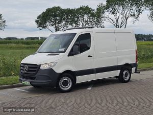 Strona kierowcy z przodu — Mercedes-Benz SPRINTER 211 ac carplay EURO6 z 2022 roku