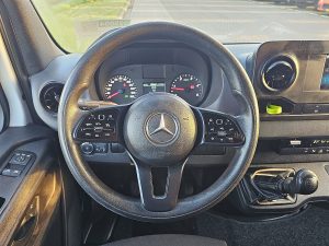 Wyposażenie specjalne wnętrza, ujęcie 2 — Mercedes-Benz SPRINTER 211 L2H1 Euro6 Mbux AC! z 2021 roku