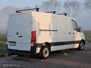 Strona pasażera z tyłu — Mercedes-Benz SPRINTER 211 L2H1 Euro6 Mbux AC! z 2021 roku