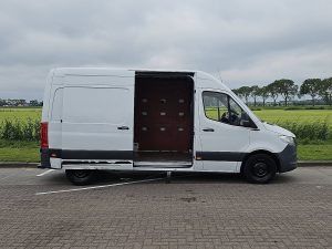 Drzwi boczne przestrzeni ładunkowej — Mercedes-Benz SPRINTER 214 CDI AUT. L2H2 z 2020 roku