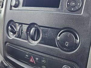 Wyposażenie specjalne wnętrza — Mercedes-Benz SPRINTER 310 L3H2 Maxi Automaat z 2014 roku