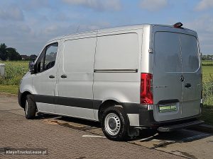 Strona kierowcy z tyłu — Mercedes-Benz SPRINTER 311 L1H1 2xZijdeur Mbiux z 2020 roku
