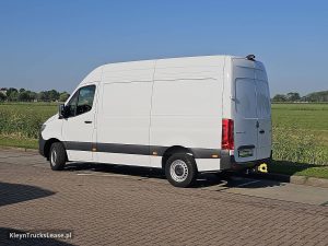 Strona kierowcy z tyłu — Mercedes-Benz SPRINTER 311 L2H2 MBUX10 RDW z 2024 roku