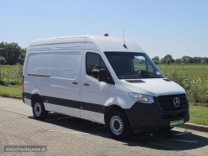 Strona pasażera z przodu — Mercedes-Benz SPRINTER 311 L2H2 MBUX10  RWD z 2024 roku