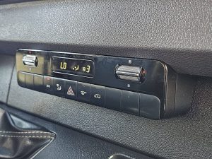 Wyposażenie specjalne wnętrza — Mercedes-Benz SPRINTER 311 L2H2 MBUX10  RWD z 2024 roku