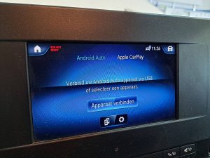 Ekran z Apple CarPlay — Mercedes-Benz SPRINTER 311 XXL L4 ac aut EURO6 z 2022 roku