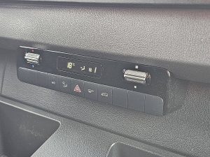 Wyposażenie specjalne wnętrza — Mercedes-Benz SPRINTER 311 XXL L4 ac aut EURO6 z 2022 roku