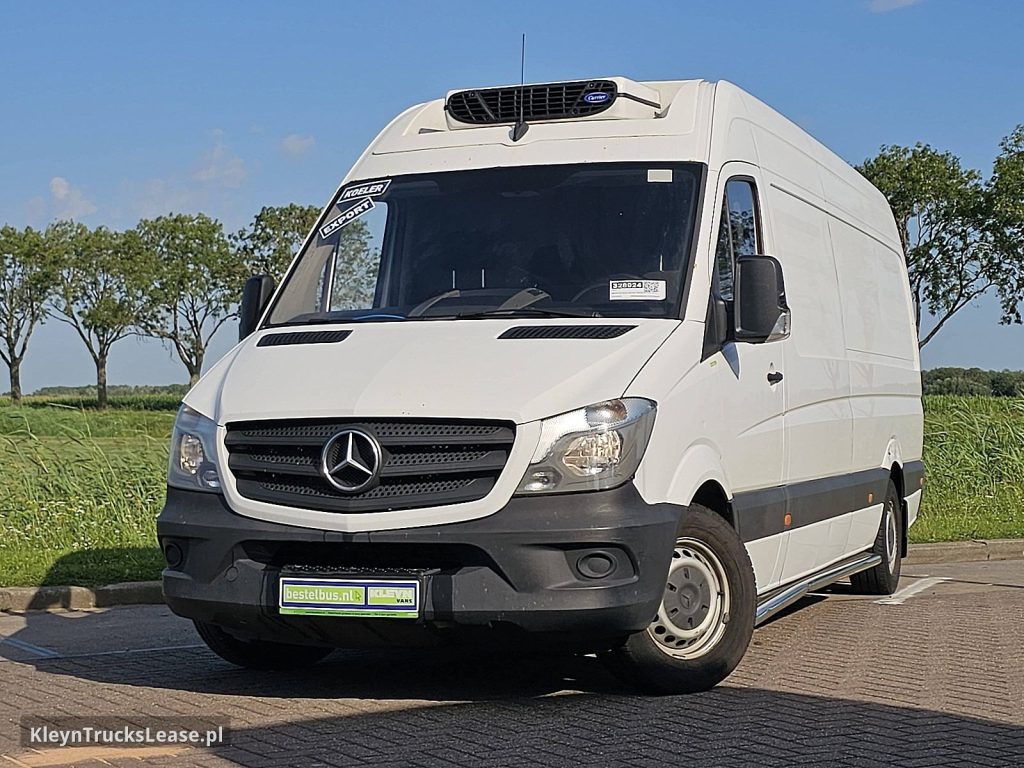 Mercedes-Benz SPRINTER 313 L3H2 Maxi FRIGO Ac! z 2016 roku, chłodnia z zagranicy — przód pojazdu