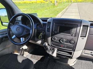 Deska rozdzielcza i stanowisko kierowcy — Mercedes-Benz SPRINTER 314 ac cruise EURO6 z 2016 roku
