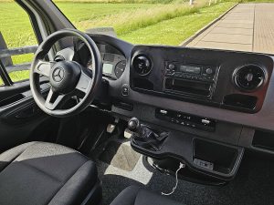 Deska rozdzielcza i stanowisko kierowcy — Mercedes-Benz SPRINTER 314 ac EURO6 z 2019 roku