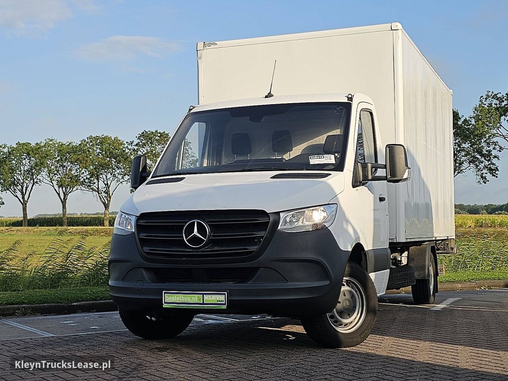 Mercedes-Benz SPRINTER 314 Bakwagen Laadklep! z 2020 roku, blaszak z zagranicy — przód pojazdu