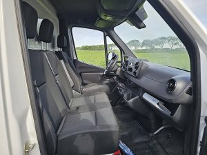 Wnętrze kabiny — Mercedes-Benz SPRINTER 314 Bakwagen Laadklep! z 2020 roku