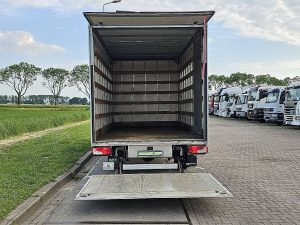 Przestrzeń ładunkowa — Mercedes-Benz SPRINTER 314 Bakwagen Laadklep! z 2021 roku