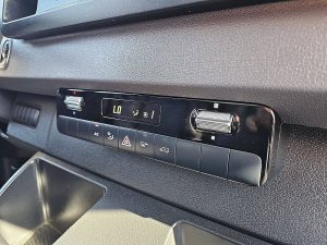 Wyposażenie specjalne wnętrza — Mercedes-Benz SPRINTER 314 Bakwagen Laadklep! z 2021 roku