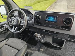 Deska rozdzielcza i stanowisko kierowcy — Mercedes-Benz SPRINTER 314 L2H2 Mbux Euro6 AC! z 2020 roku