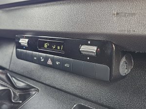 Wyposażenie specjalne wnętrza — Mercedes-Benz SPRINTER 314 L3H2 Maxi Mbux Euro6 z 2020 roku