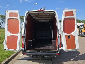 Przestrzeń ładunkowa — Mercedes-Benz SPRINTER 314 L3H2 Mbux 3.5T-Trekh z 2021 roku