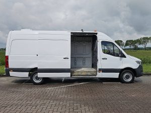 Drzwi boczne przestrzeni ładunkowej — Mercedes-Benz SPRINTER 314 L3H2 Mbux 3.5T-Trekh z 2021 roku