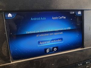 Ekran z Apple CarPlay — Mercedes-Benz SPRINTER 314 L3H2 Mbux 3.5T-Trekh z 2021 roku