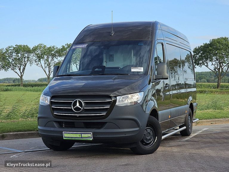 Mercedes-Benz SPRINTER 315 ac automaat EURO6 z 2024 roku, blaszak z zagranicy — przód pojazdu