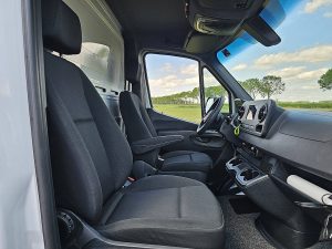 Wnętrze kabiny — Mercedes-Benz SPRINTER 315 Bakwagen Laadklep! z 2022 roku