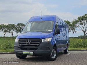 Przód pojazdu — Mercedes-Benz SPRINTER 315 CDI AUT. L3H2 z 2024 roku