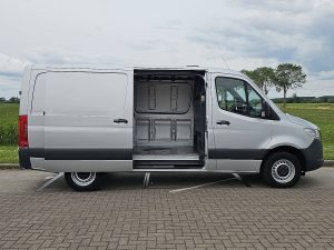Drzwi boczne przestrzeni ładunkowej — Mercedes-Benz SPRINTER 315 L2H1 RWD Mbux AC! z 2021 roku