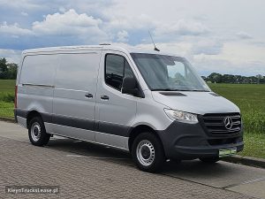 Strona pasażera z przodu — Mercedes-Benz SPRINTER 315 L2H1 RWD Mbux AC! z 2021 roku