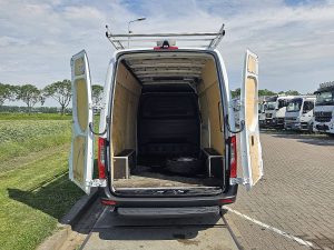 Przestrzeń ładunkowa — Mercedes-Benz SPRINTER 315 L2H2 LED RWD Mbux! z 2024 roku