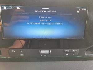 Ekran z Apple CarPlay — Mercedes-Benz SPRINTER 315 L2H2 LED RWD Mbux! z 2024 roku