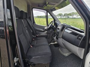 Wnętrze kabiny — Mercedes-Benz SPRINTER 316 ac cruisecontrol z 2015 roku