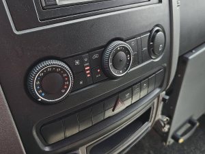 Wyposażenie specjalne wnętrza — Mercedes-Benz SPRINTER 316 L2H2 3.5T-Trekhaak! z 2018 roku