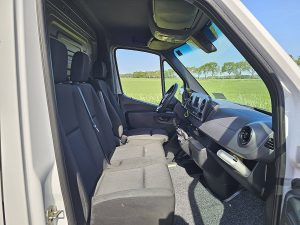 Wnętrze kabiny — Mercedes-Benz SPRINTER 316 maxi ac EURO6 z 2019 roku