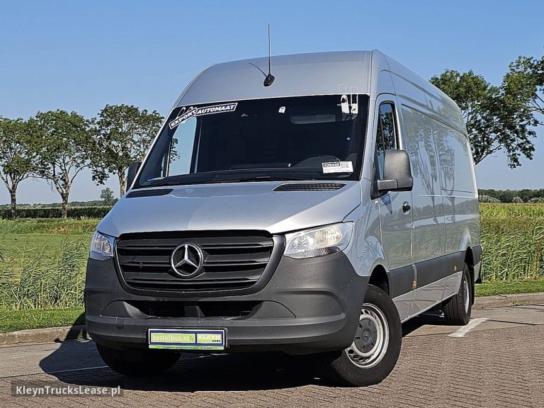 Mercedes-Benz SPRINTER 317 ac automaat EURO6 z 2023 roku, blaszak z zagranicy — przód pojazdu